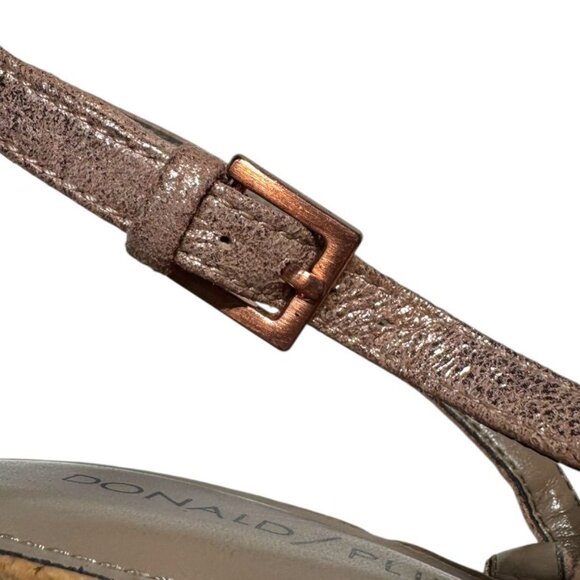 Donald J. Pliner Jooli Pink Metallic Sandals Size 9 - Picture 5 of 8